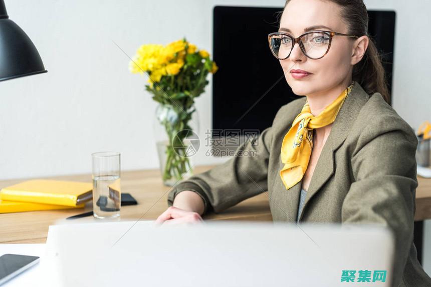 在工作場所設置的公告欄公布職業病危害因素