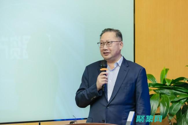 盡情探索數據自由的邊界